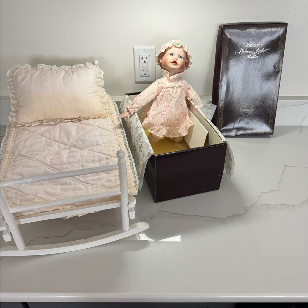 VTG Emily Doll- Yolanda’s Picture Perfect Babies with original box and cradle